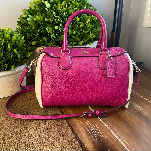Coach Shearling Bennet Fushia Crossbody Handbag - Picture 16 of 16